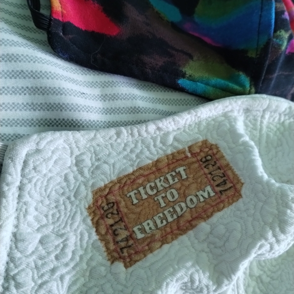 Colorful Face Masks Set - Picture 7 of 11